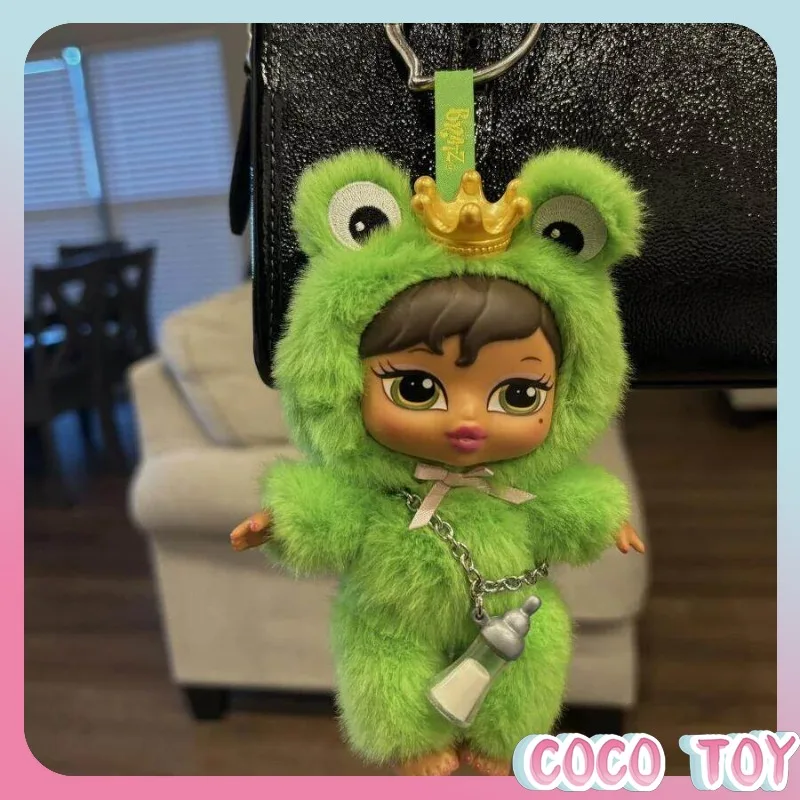 MGA Bratz Bratziez Iconz Plush Keychain Blind Box - Collectible Doll Figure Birthday Gift for Girls Official Licensed Toy Model