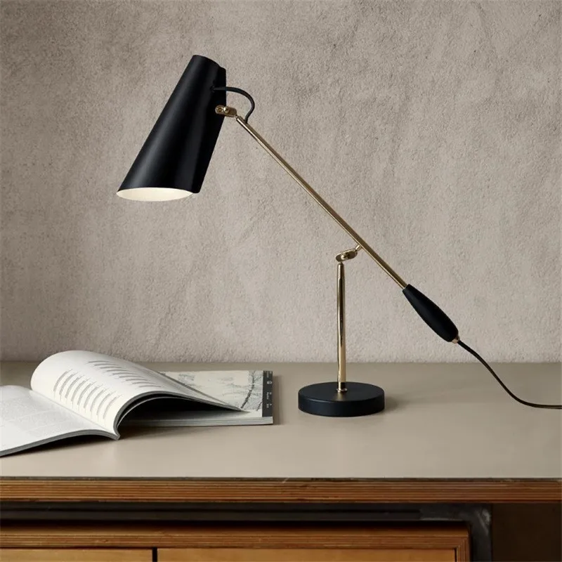 Creative desk lamp living room bedroom study personalized art bedside model room hotel exhibition hall desk lamp