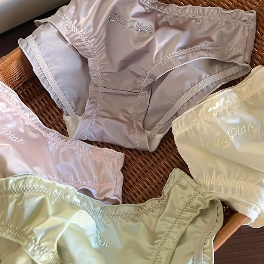 Crystal Letter Ruffle Satin Panties Seamless Underwear Rhinestone Briefs Mid Waist Solid Color Women\'s Underpants Girl