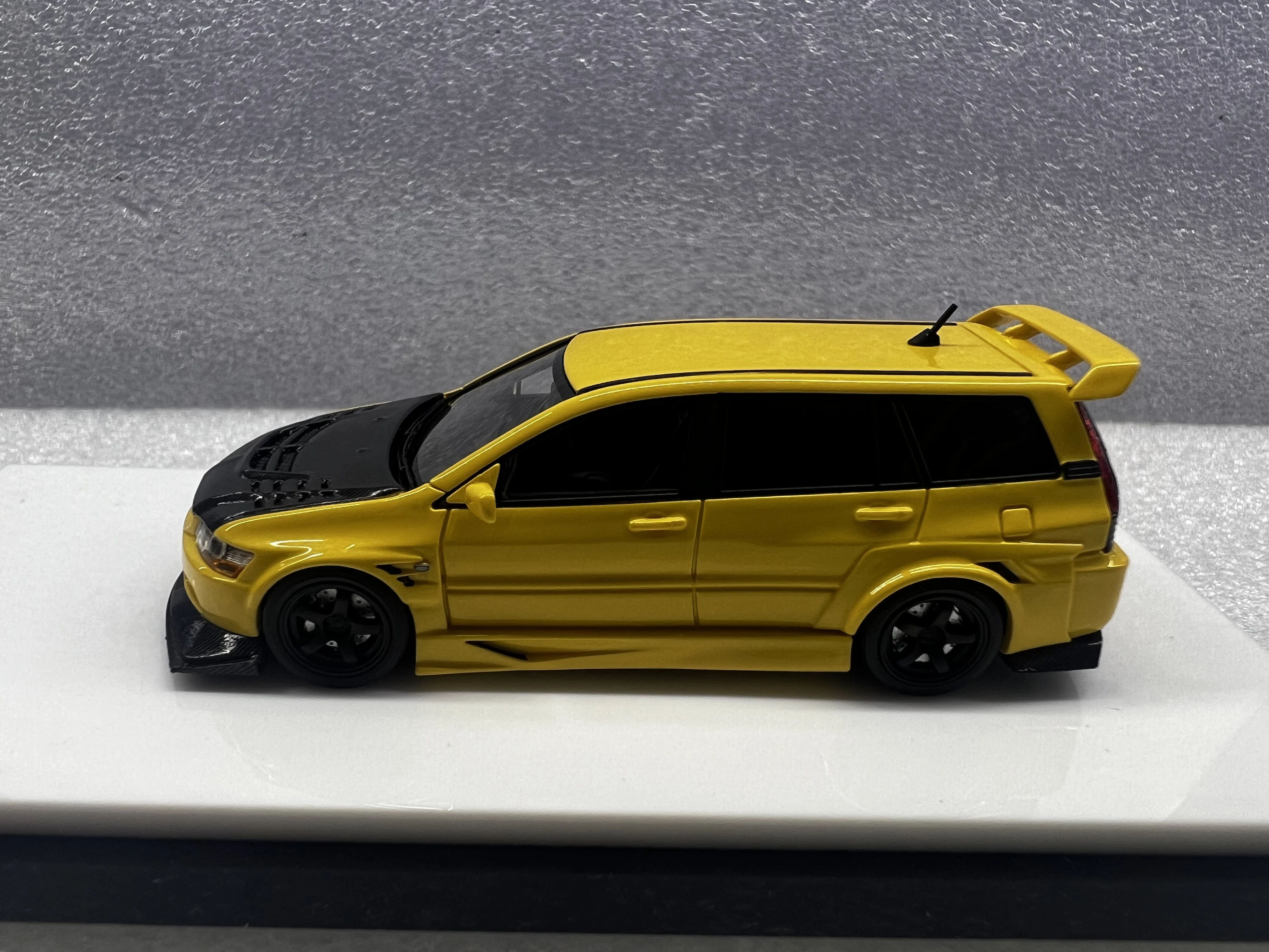 Error 404 1:64 EVO Lancer Evolution 9 IX Yellow Wagon resin model