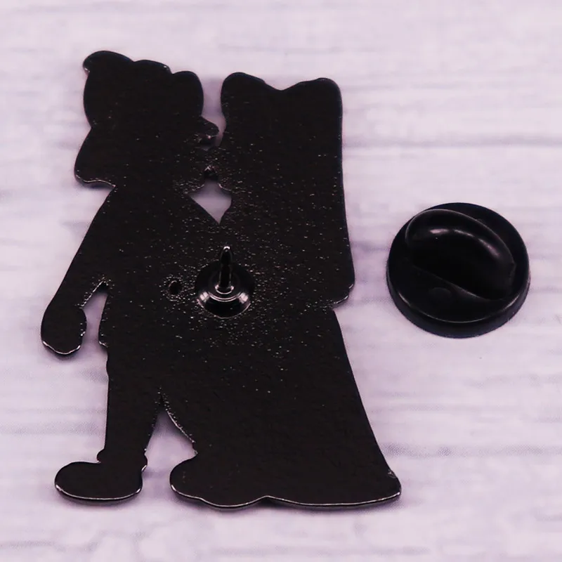 Maid-Marian & Robin-Hood Enamel Pin Adventure Animation Movie Character Badge