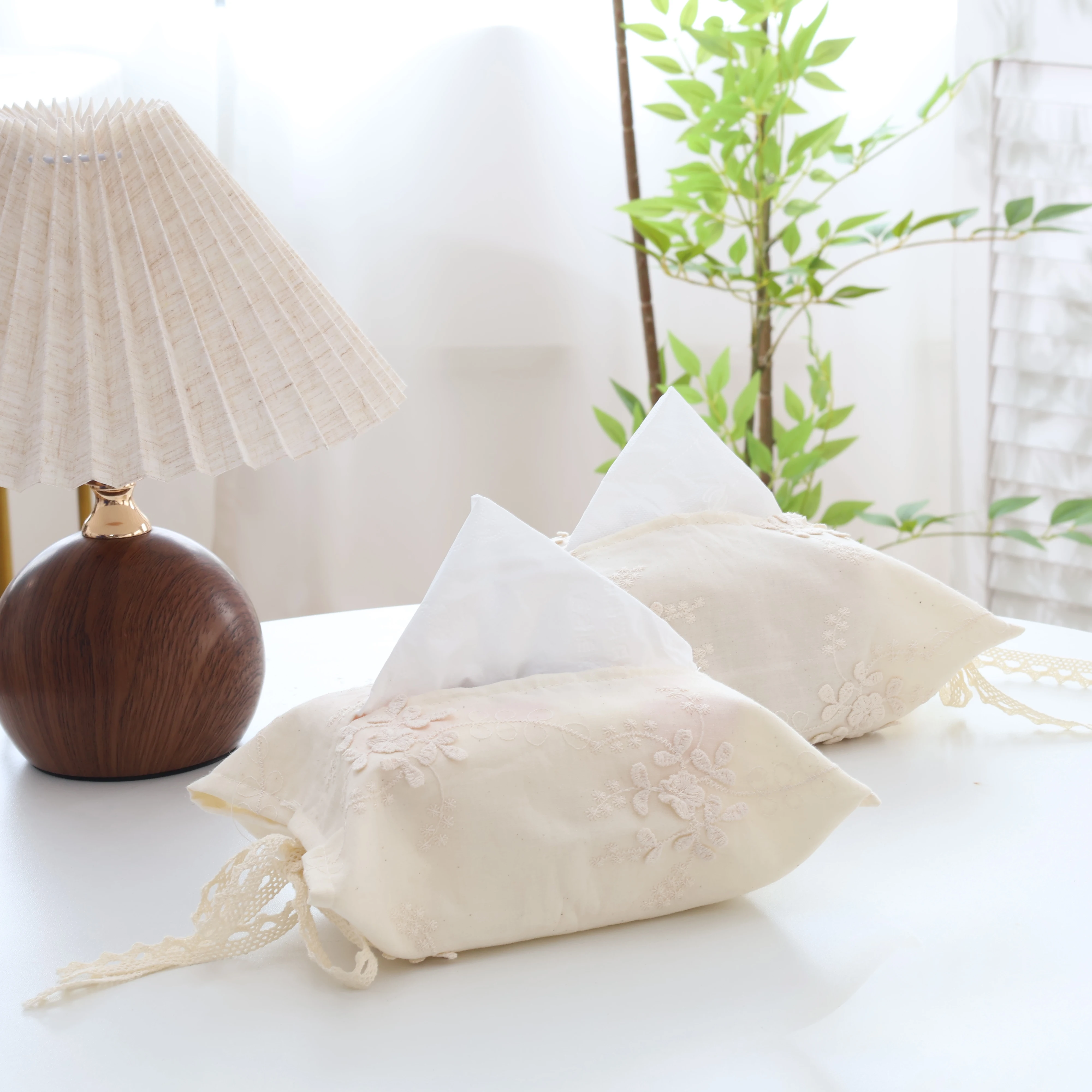 Vintage French Lace Embroidery Tissue Box Cover Double Layer Fabric Napkin Bag Ribbon Binding Hanging Car & Desktop Paper Tissue