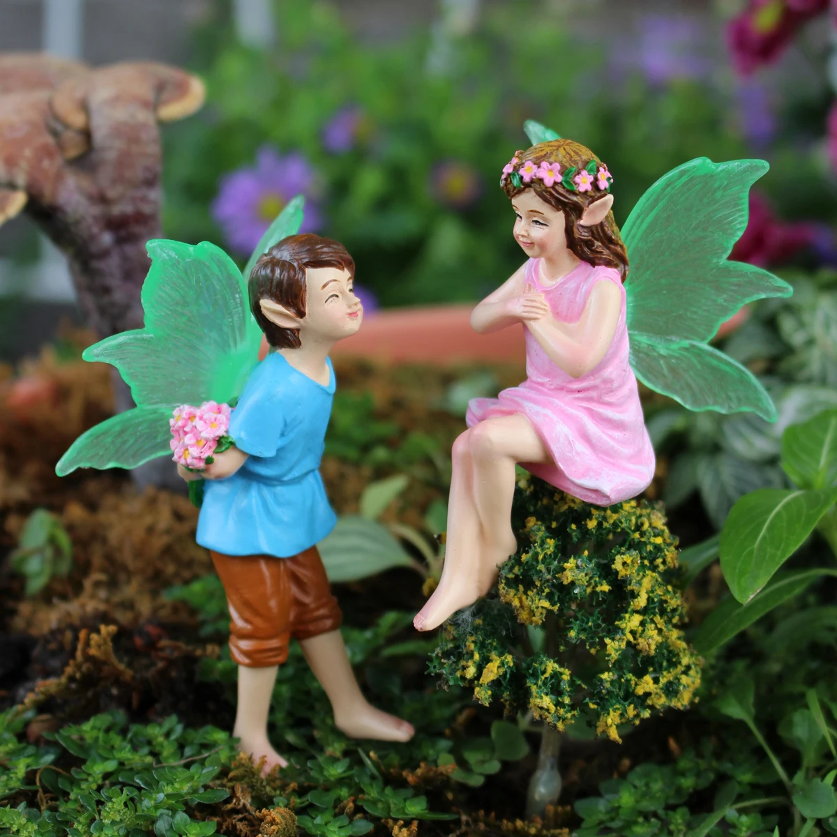 2Pcs Fairy Couple Garden Stakes Resin Boy Girl Flower Fairy Figurine Outdoor Bonsai Fairy Garden Decor