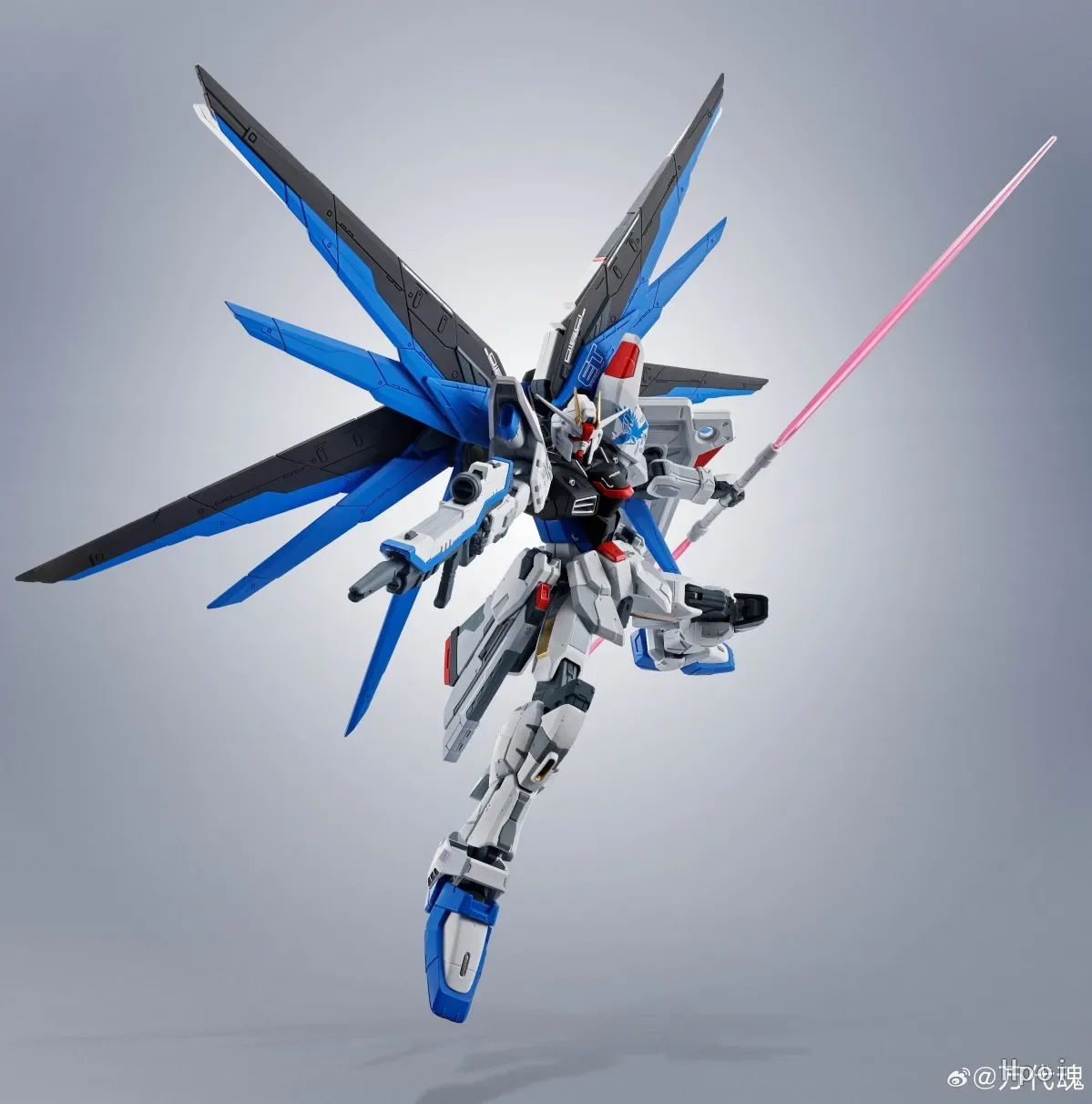 หุ่นยนต์ของแท้จาก BANDAI รุ่น Robot Spirits ZGMF-X10A Freedom Gundam Ver.GCP ฉลองครบรอบ 3 ปี สีเมค ของเล่นสะสมสำหรับเด็กผู้ชาย