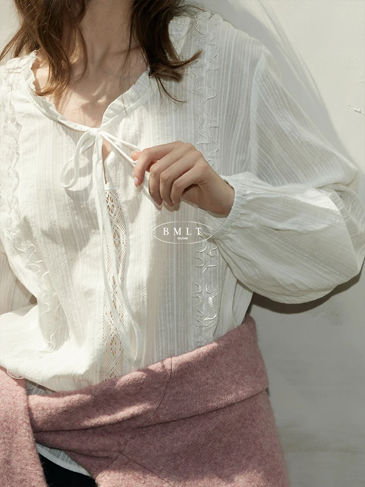 

Хлопковая блузка BMLT с кружевной отделкой, белая, в корейском стиле, для повседневной носки, свободного кроя, с длинным рукавом, круглым вырезом, базовый дизайн, осенняя новинка