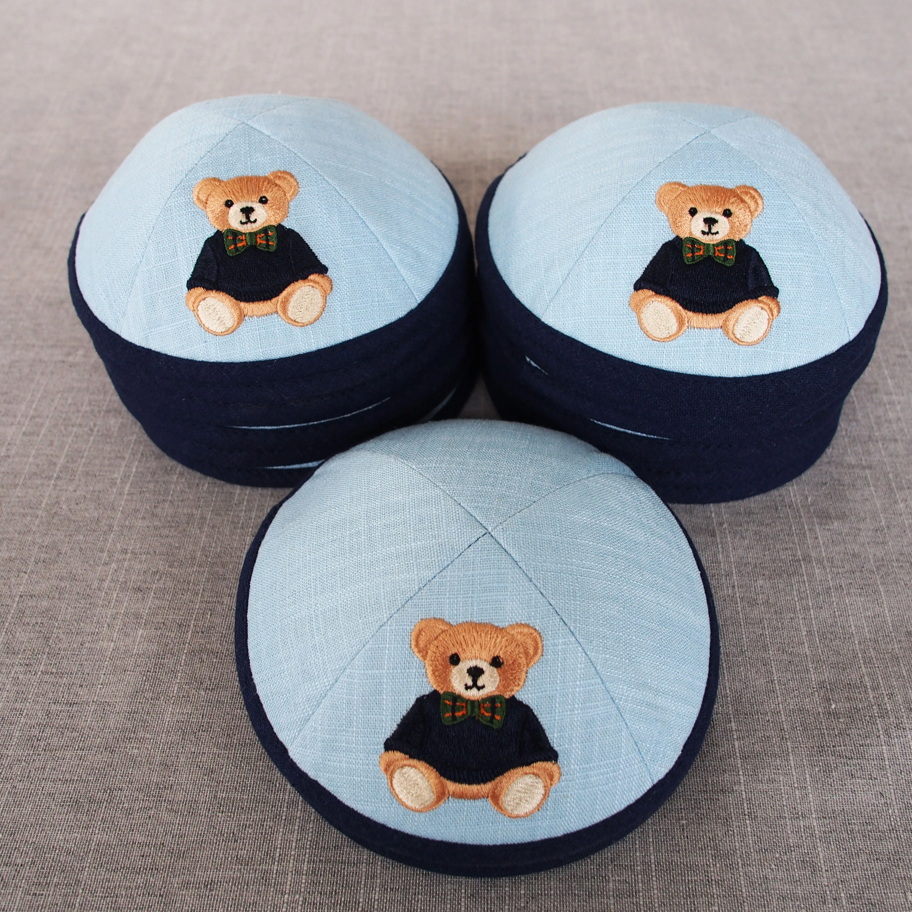 Maßgefertigte Baumwoll-Kippa für Hochzeiten - usage example