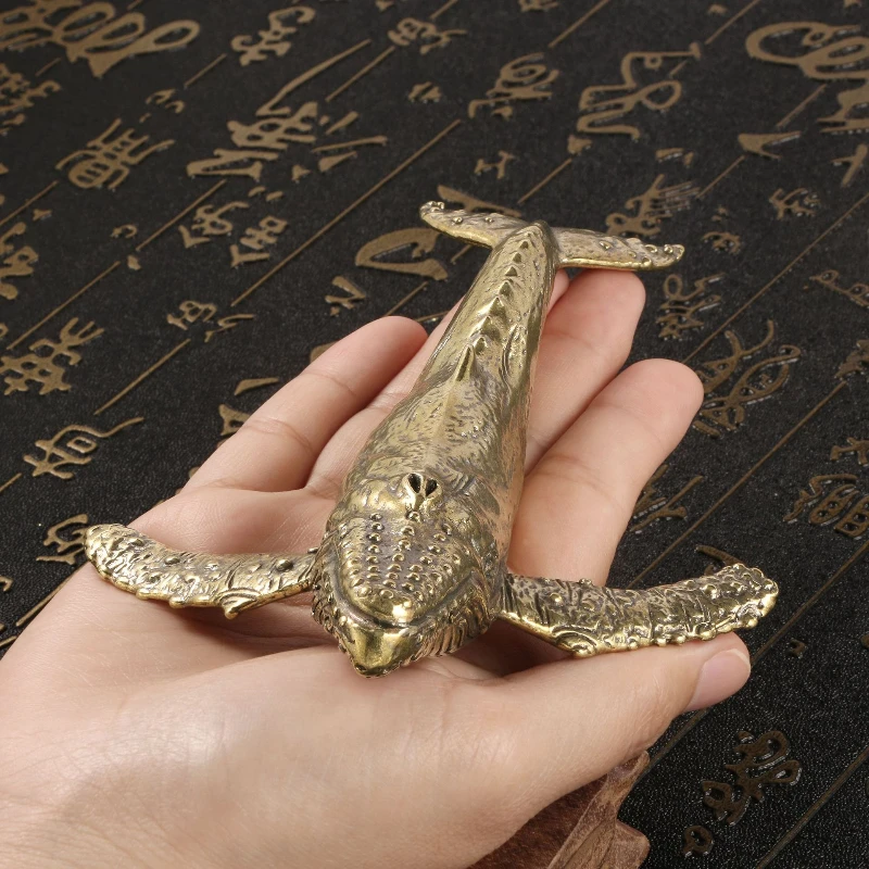 Little Fairy /Retro Brass Humpback Whale Desktop Ornaments Creative Metal Animal Miniature Sculpture Living Room Home Decoration