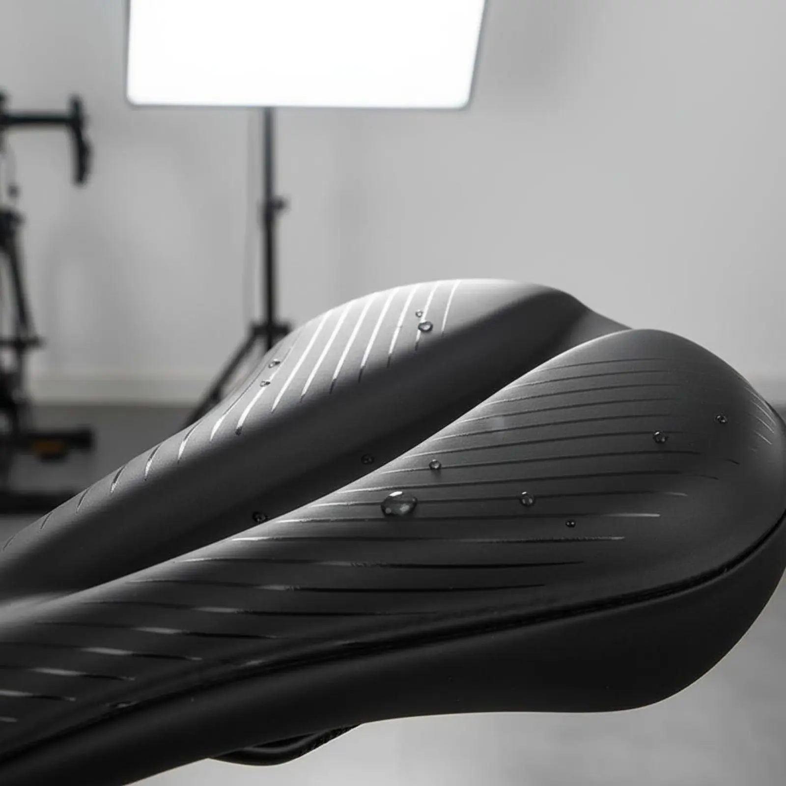 

Cycle Seat Cover Anti-Slip Gel Bike Saddle Cover Gel Bike Seat Pad Wear-Resistant Cycling Accessory Breathable