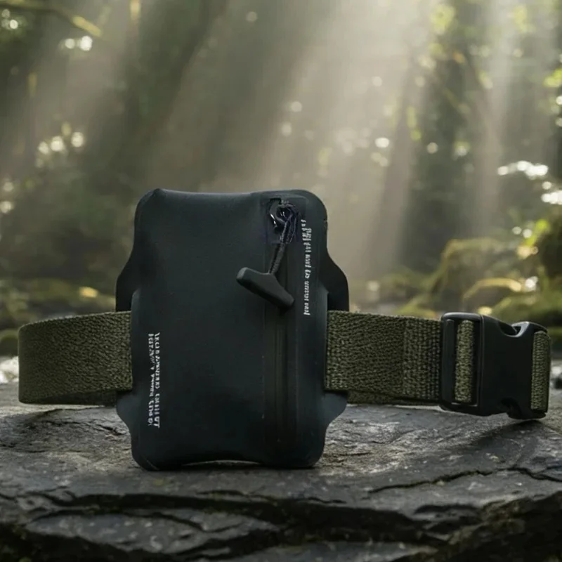 Armband Pouch IPX8 Water Resistant Diving Card Key Earphone Cable Organizer Portable Wallet Durable Design