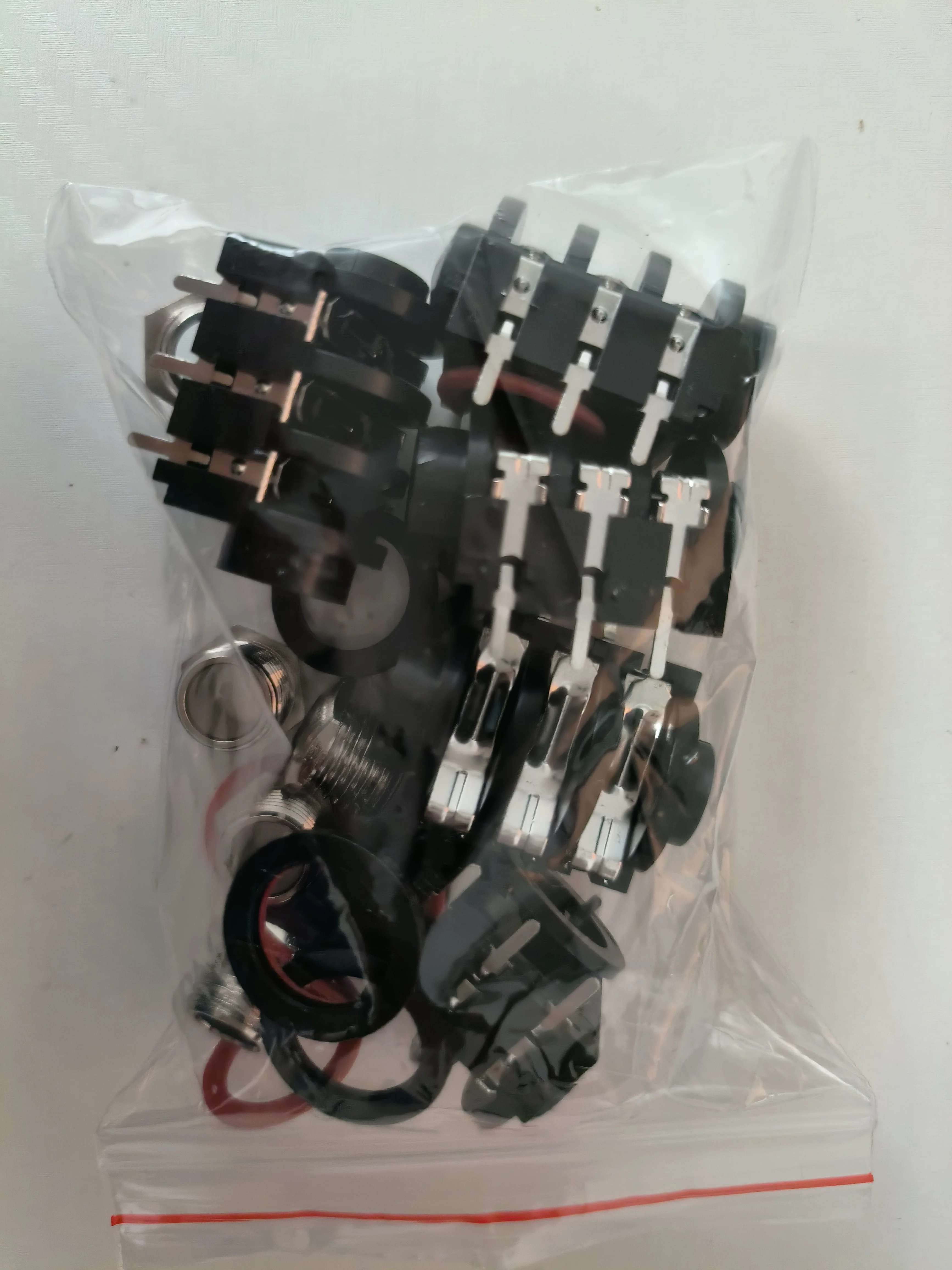 YYT 2PCS 6.35mm Stereo Audio Jack Socket Female, 3-Pin TRS Threaded Mount, PCB Short Legs for Microphone Audio Equipment