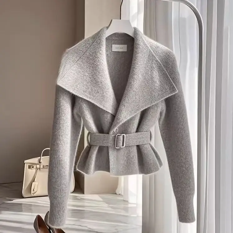 رمادي صغير عبق نمط الخصر تعادل سترة متماسكة للنساء الخريف والشتاء موضة مزاجه سترة سترة