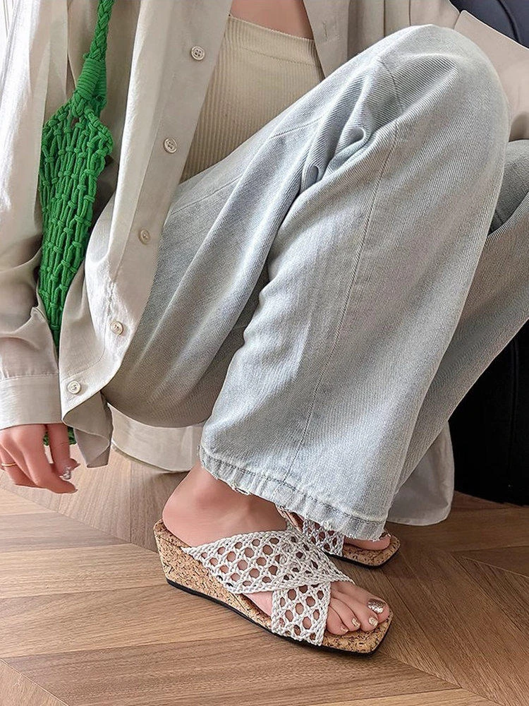 Sandalias de cuña con punta cuadrada y tiras cruzadas huecas doradas, estilo vacaciones relajadas, para mujer, Rome Holiday