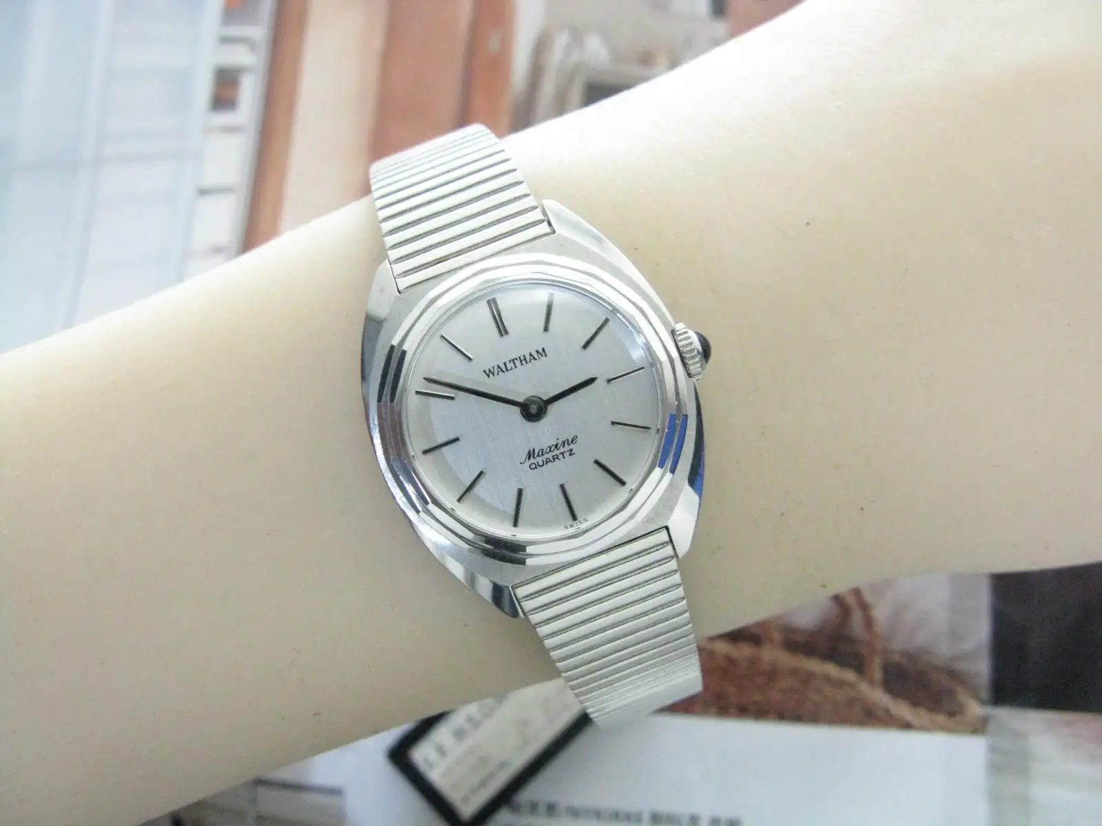 Waltham (discontinued) suisse inventory brushed steel quartz new women's watch in stock (Japan Tag)