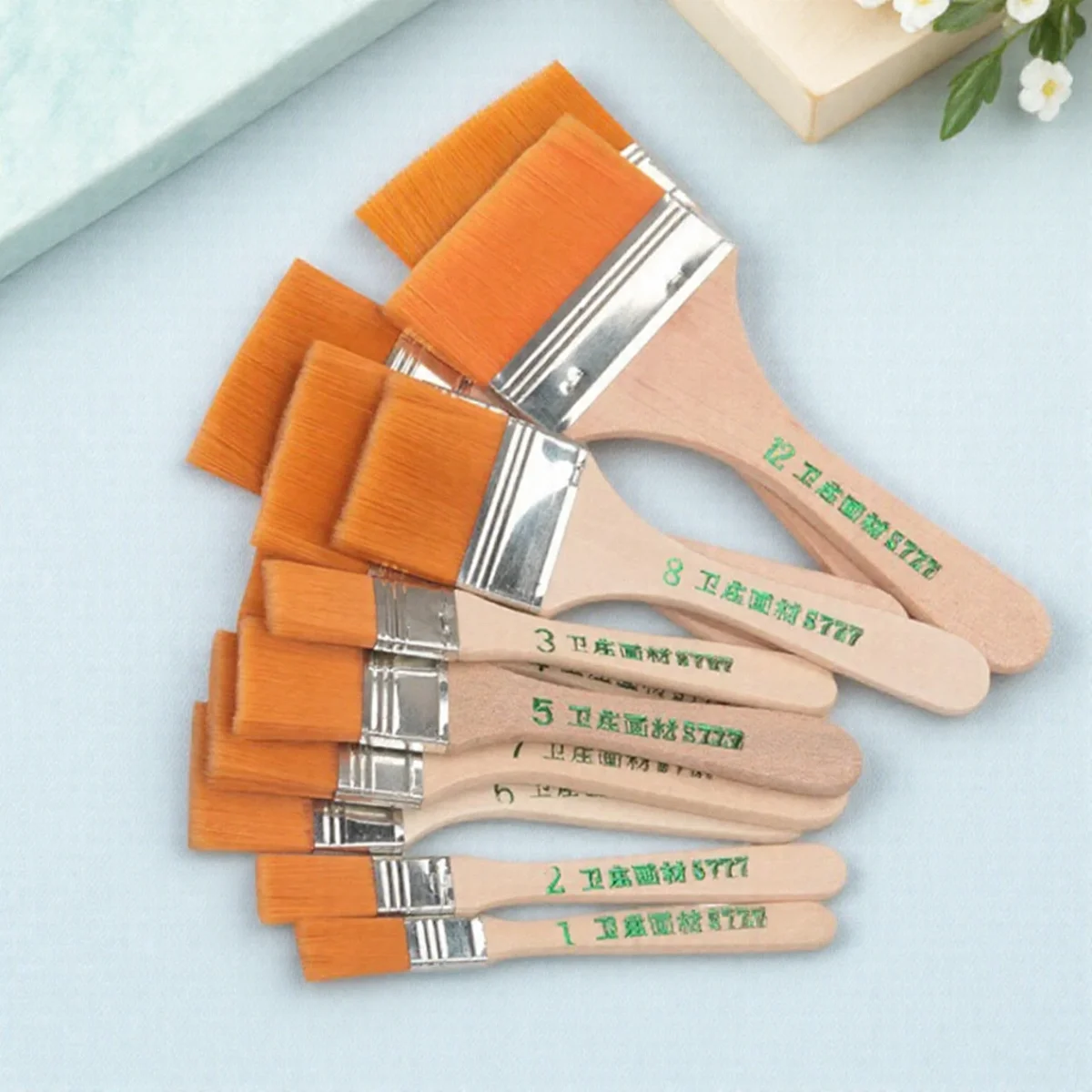 

12pcs Nylon Paint Brushes Set for Acrylic Oil Watercolor Art Supplies Drawing Tools Ideal for Artists and Creative Projects