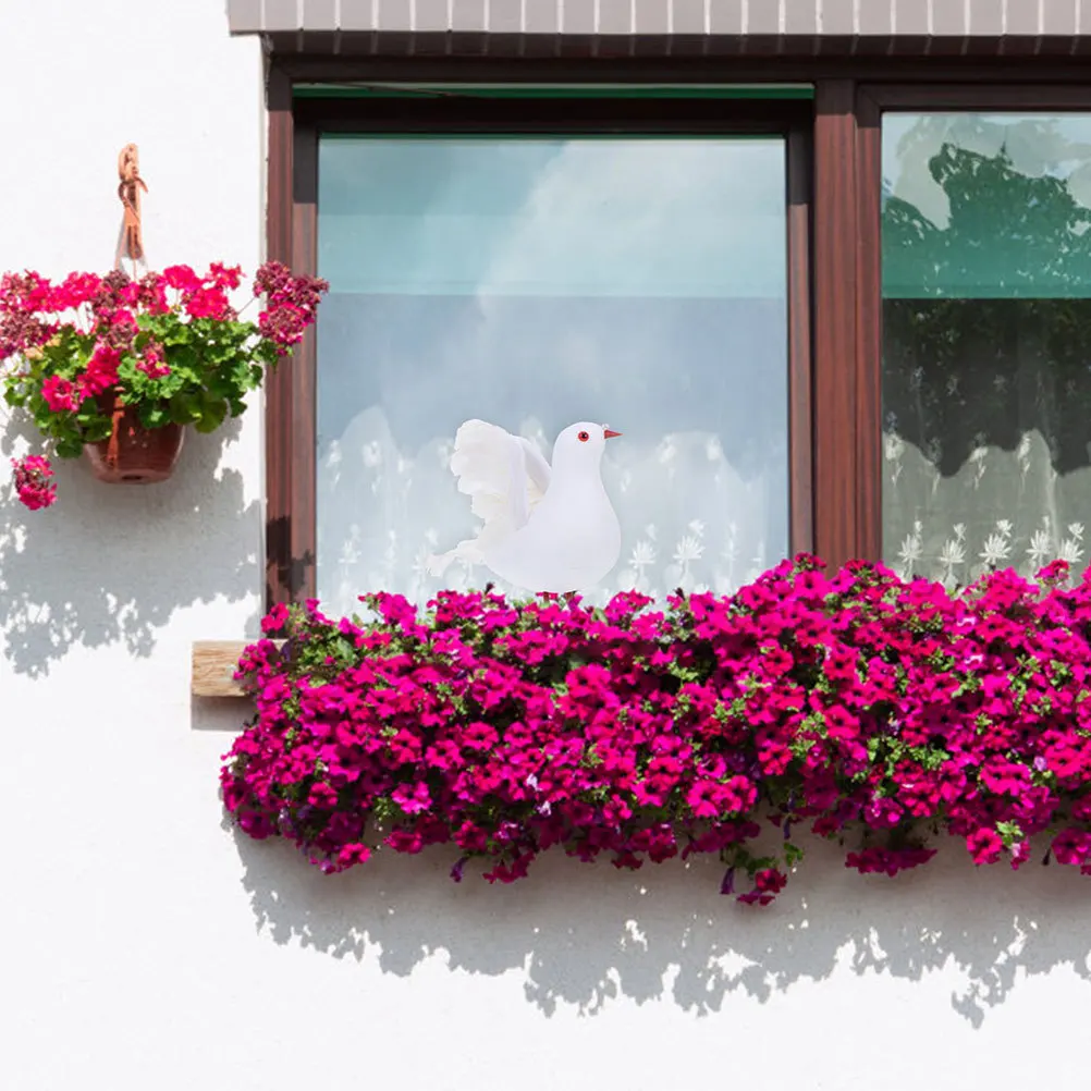 

4pcs Lifelike Garden Yard Fake Peace Pigeon Adornments Ornament Foam Fake White Pigeon Adornments Dove Photography Prop