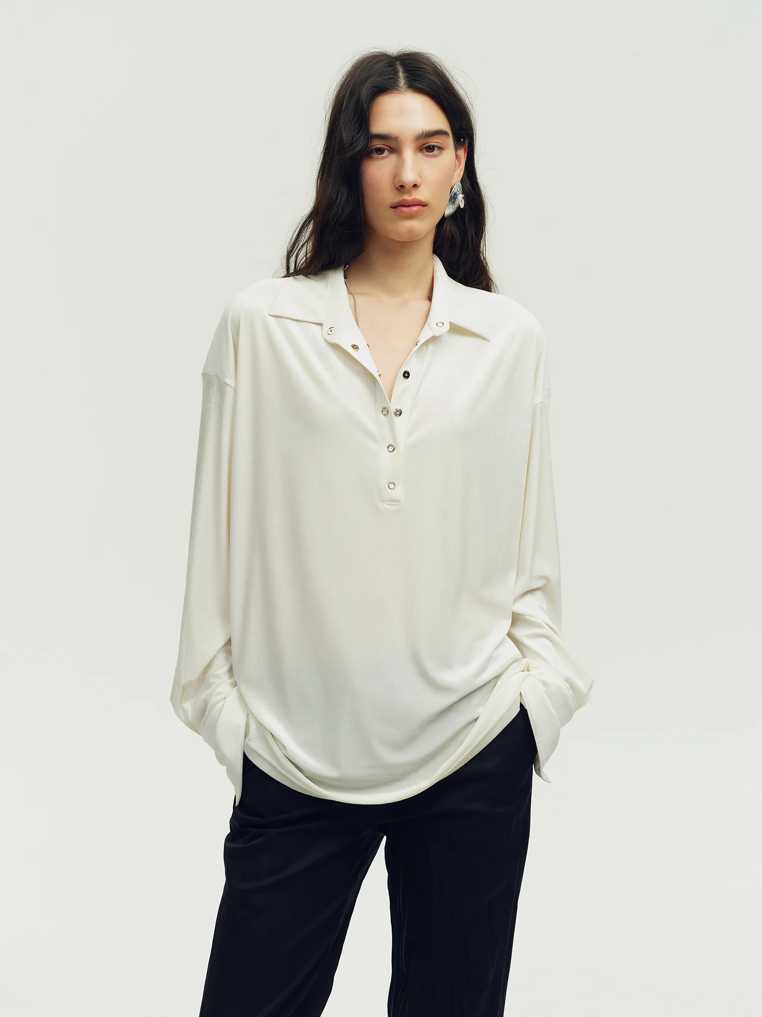 

ZhiEn Fu Light Ci Journey Silk Luminous Drapey Matte Soft Double Texture Loose Collar H-ape oulder-Down Top Women