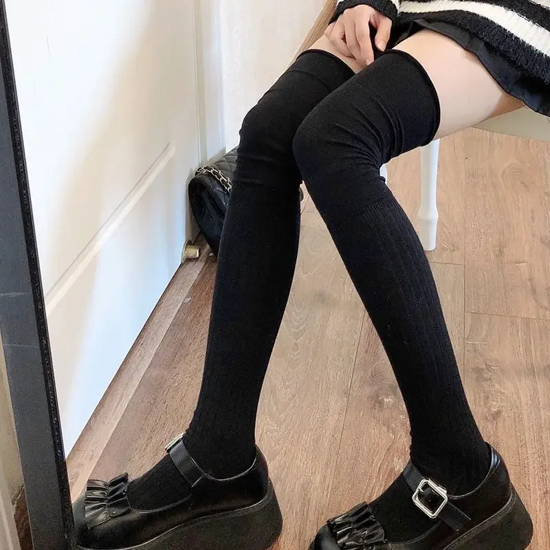 Calcetines Mujer Invierno Grueso Color sólido Lolita Lindo JK Medias altas hasta el muslo Calcetines largos blancos y negros para mujer Medias de moda