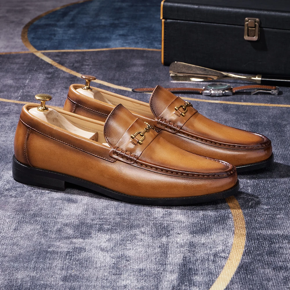 

Luxury Mens Handmade Genuine Leather Loafers with Metal Chain Comfortable Slip-On Dress Shoes for Wedding Party Casual Wear