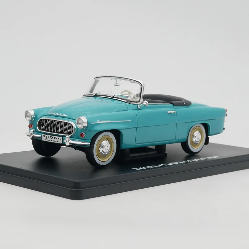 Ixo 1:24 SKODA FELICIA CABRIO 1959 Diecast Car Model Metal Toy Vehicle