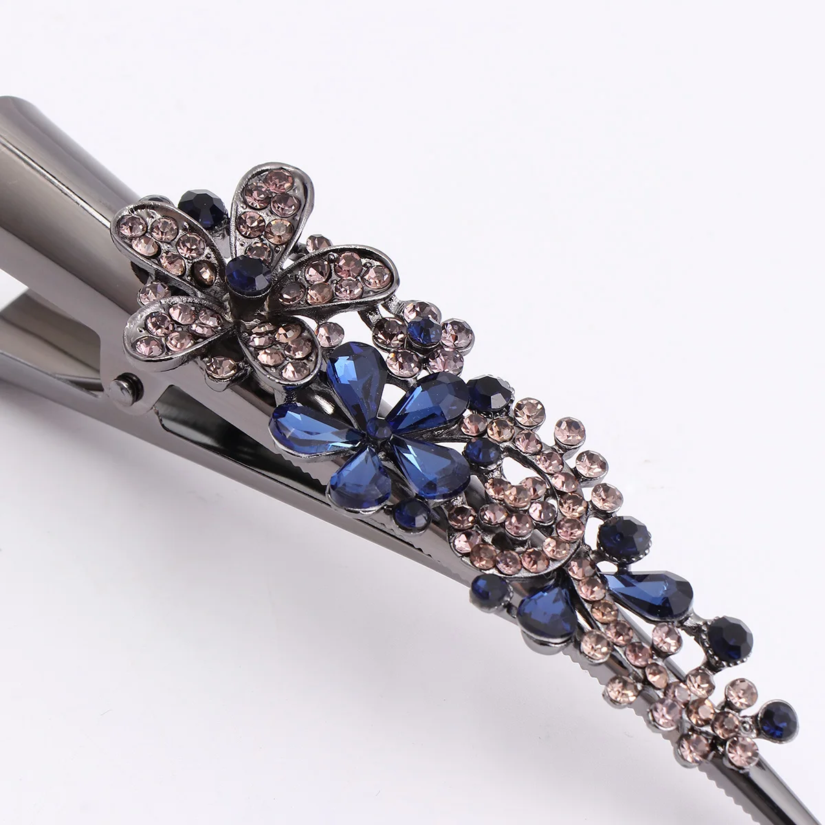 

1pc Duckbill Hair Clip Cow Horn Headdress Rhinestone Studded Alloy Hairpin Styling Barrette Bobby Pin for Hair