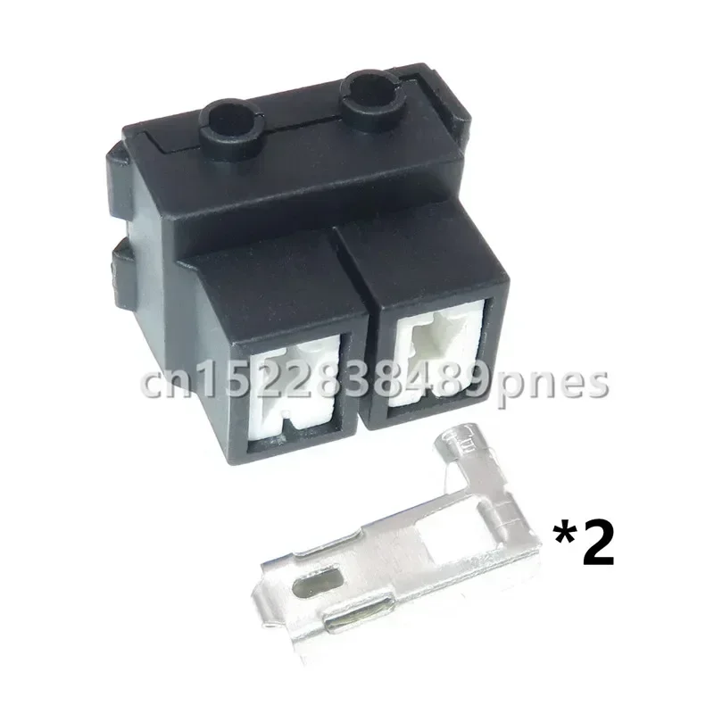 2 Pole H7-2B Ceramic Headlight Connector High Voltage LED Auto Wiring Harness Plug
