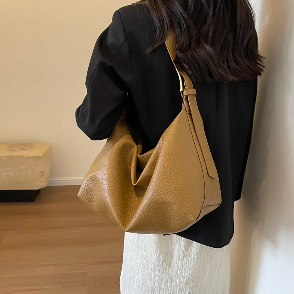 Ladies Casual Shoulder Bag Trend Shopping Bag Solid Soft PU Retro Large Capacity Crossbody Luxury Designer Women Messenger Bags