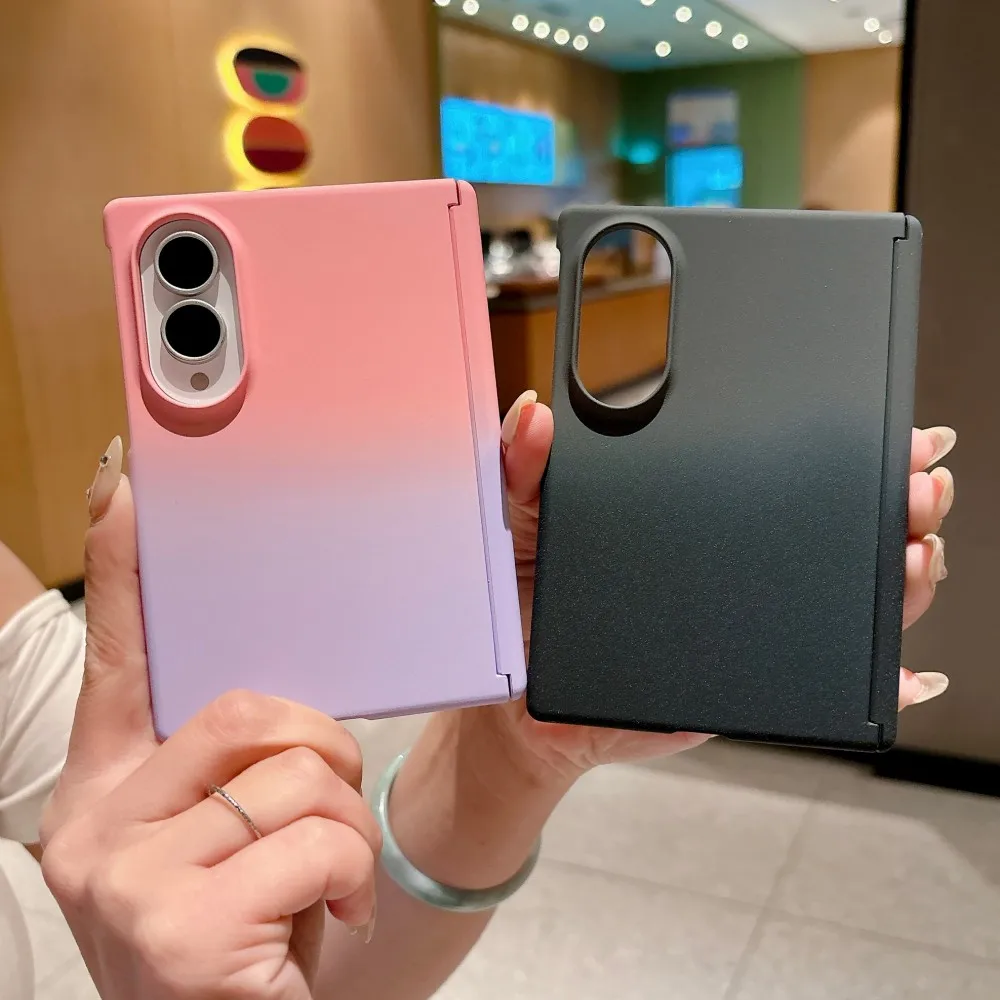 For Samsung Galaxy Z Fold 8 Wide Gradient Color Frosted Phone Case PC Hard Shell Central Axis Hinge Prote (Only Back Cover)