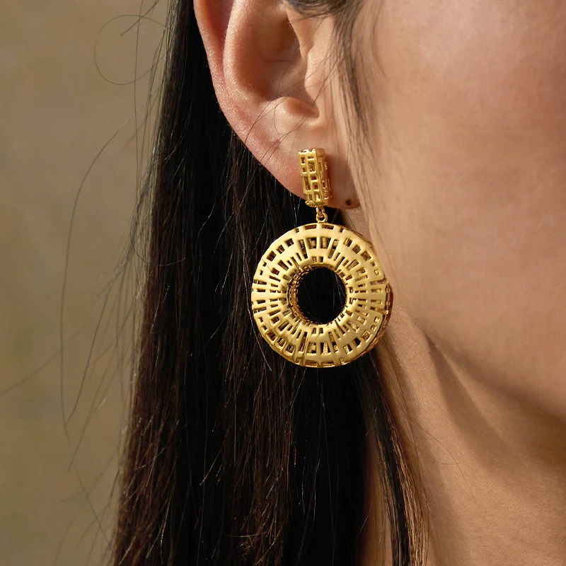 IVOG Hollow Design Earrings For Women Golden Circle Pendant Earrings Fashion Jewelry Party Oorbellen