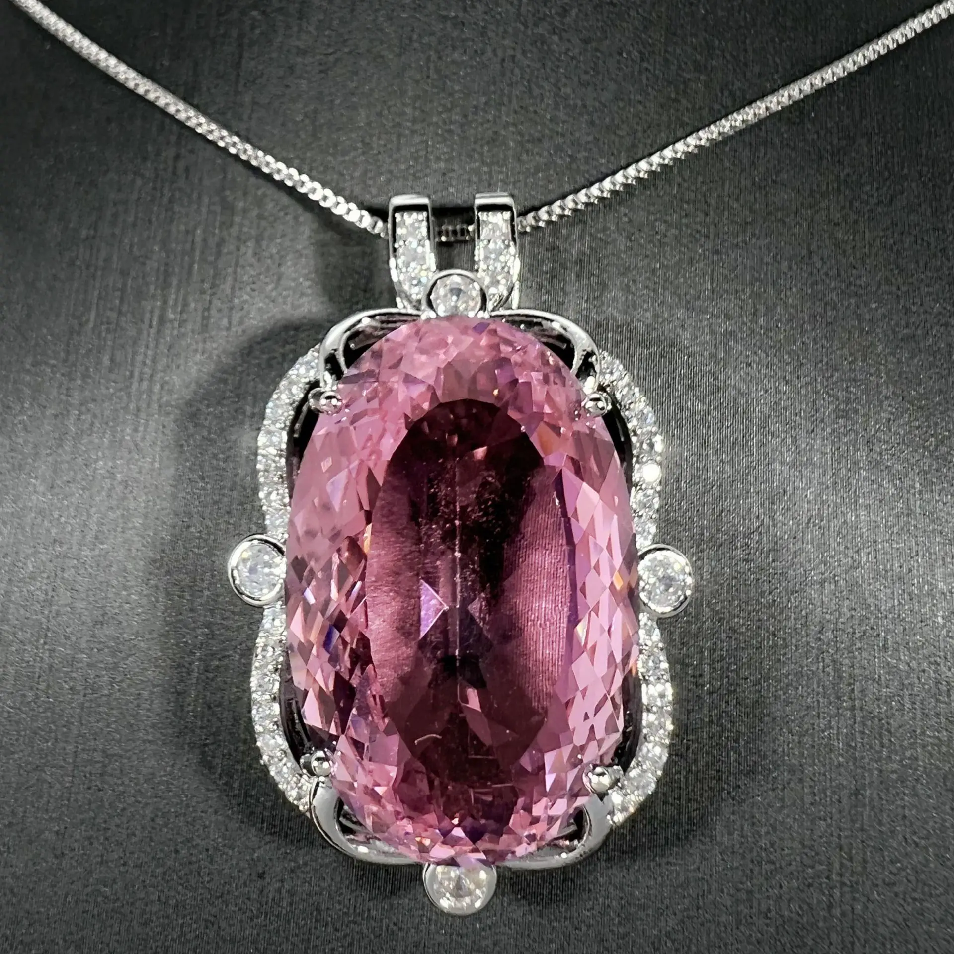 Trendy 925 Sterling Silver Chain Necklace Women Jewelry Luxury Large Crystal Stone Pendant For Princess Party Accessories