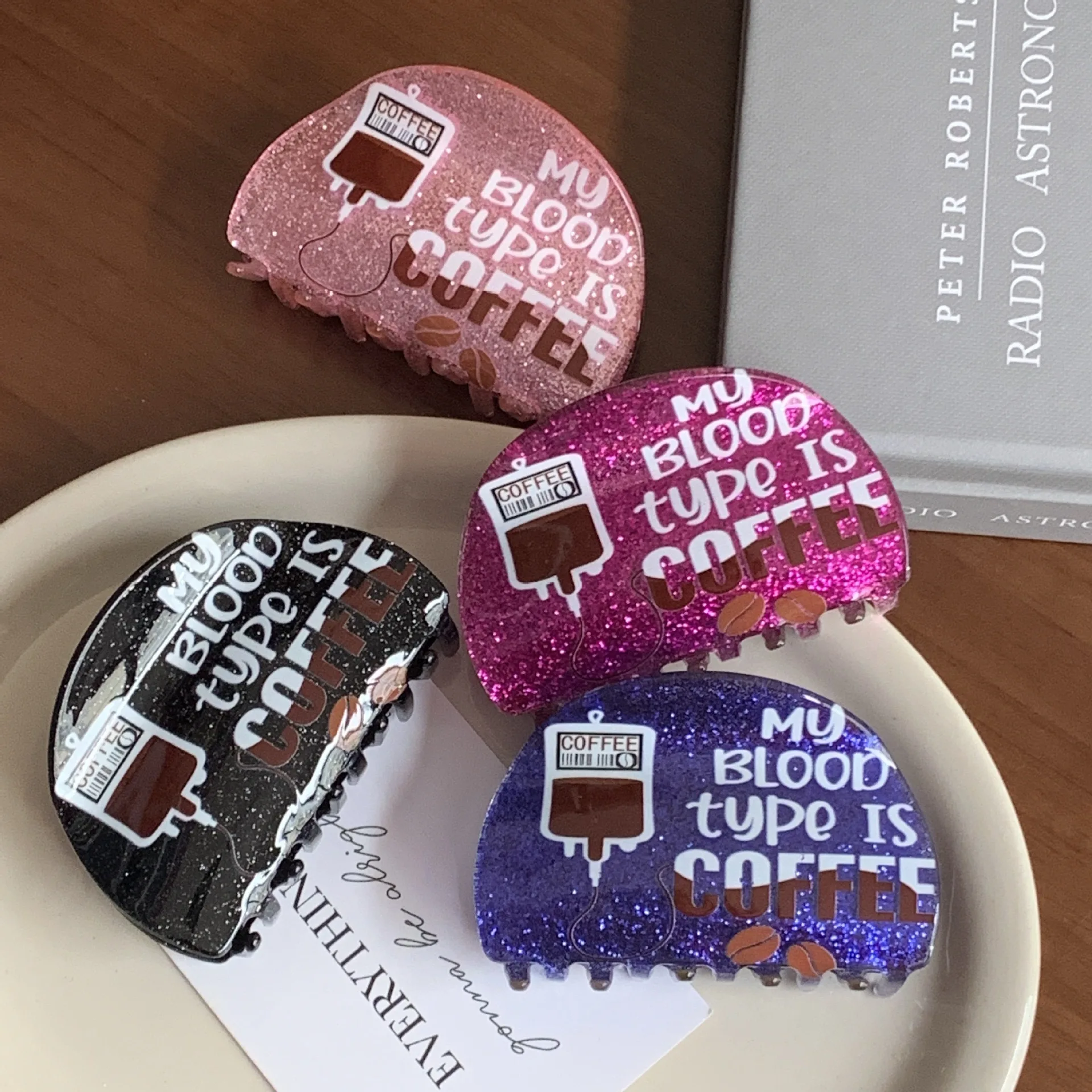 

New Acrylic Shark Clip Coffee Letter Creative Ponytail Elegant Korean Hair Clip for Women Girl Jewelry 2025 INS Hair Accessories