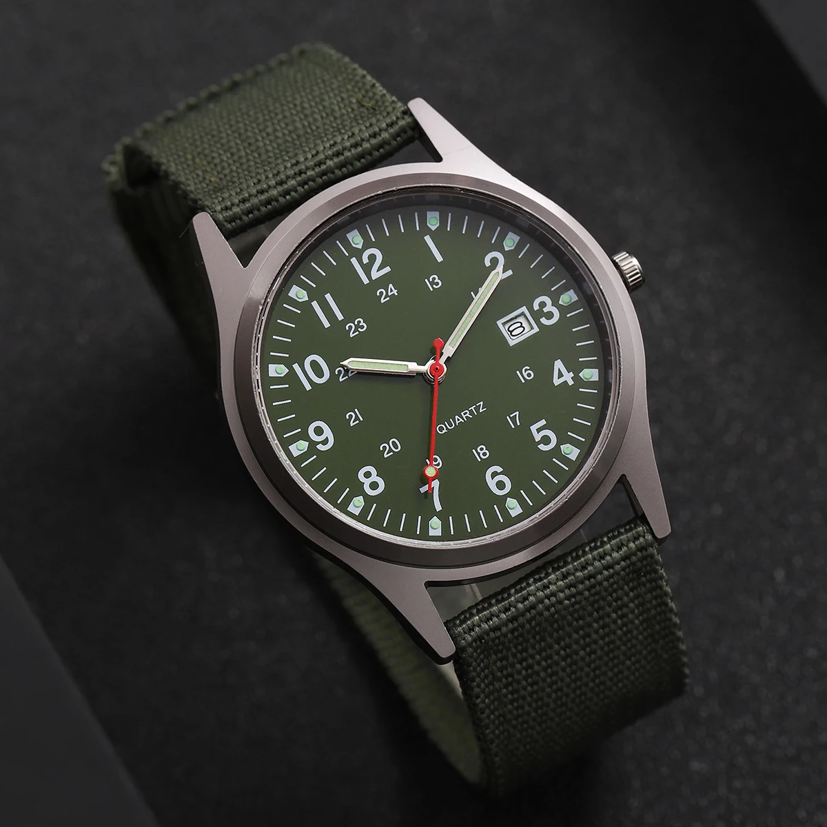 4PCs/Set Men\'s Vintage Watch Nylon Strap Fashion Calendar Quartz Dial Green Leather Bracelet Set