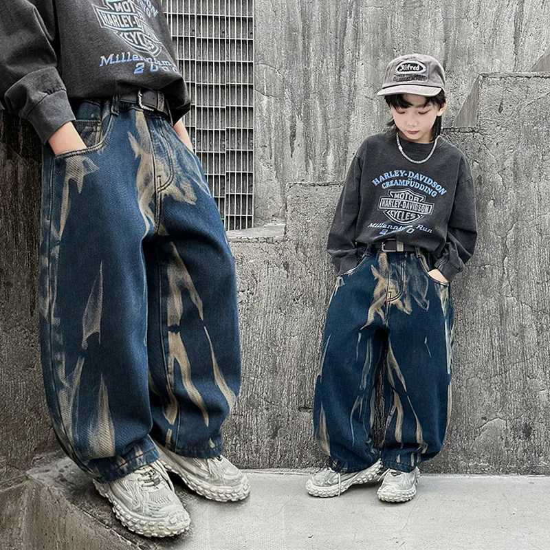 

Boys Spring and Autumn 2025 New Teenage Children Handsome Boys Straight Leg Loose Wide-leg Pants Children's Graffiti Jeans