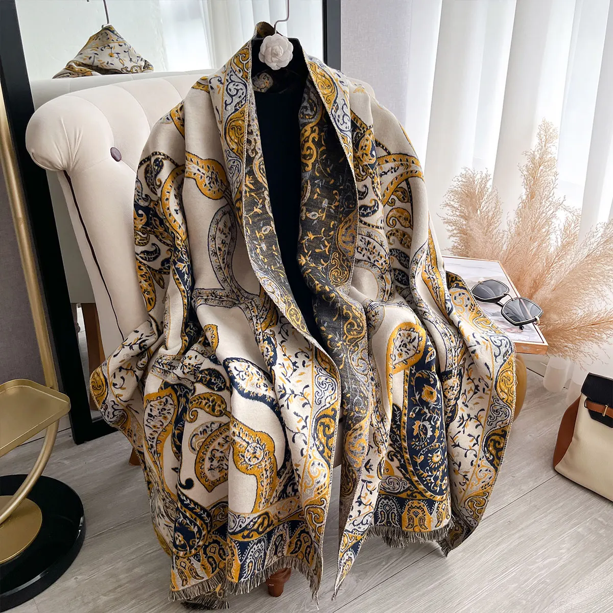 

Stylish Floral Jacquard Pashmina Imitation Cashmere Scarf Thick Warm Winter Use Double-Sided Shawl Windproof Coldproof Blanket