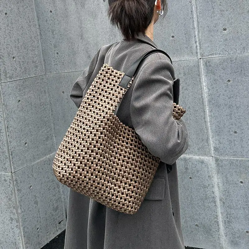 Bolso de mano de tela Oxford tejido con diseño hueco para mujer, cartera japonesa hecha a mano de cuero PU, bolso para madre, nuevo diseño a la moda