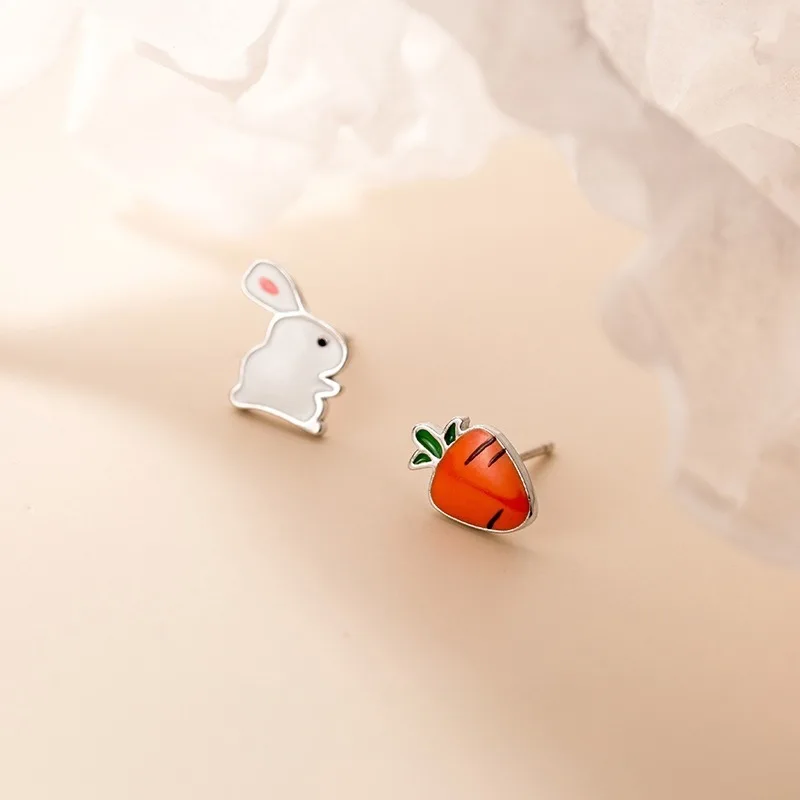925 Silver Needle Rabbit Carrot Asymmetric Mini Animal Stud Earrings For Women Classic Fashion Jewelry Light Luxury Accessories