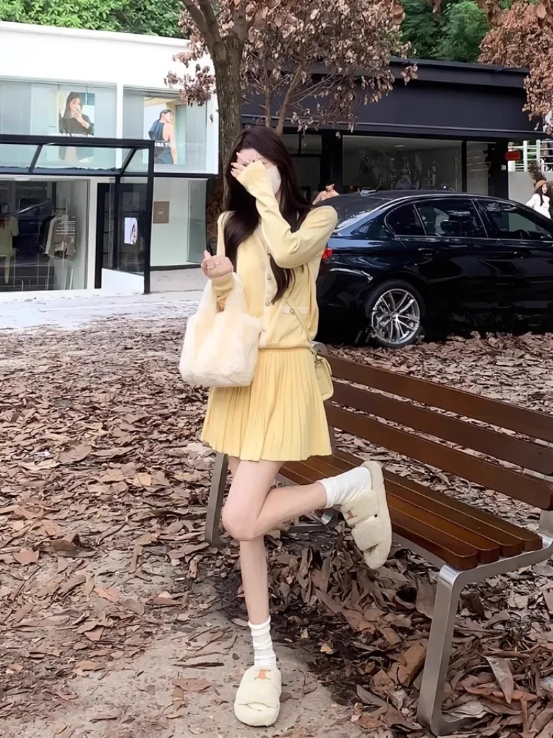 Female Outfit Yellow Sweaters Pleated Skirts Suit Autumn Milk Style Ardigans Small Fragrant Lazy Casual Knit Sweet Two-piece Set