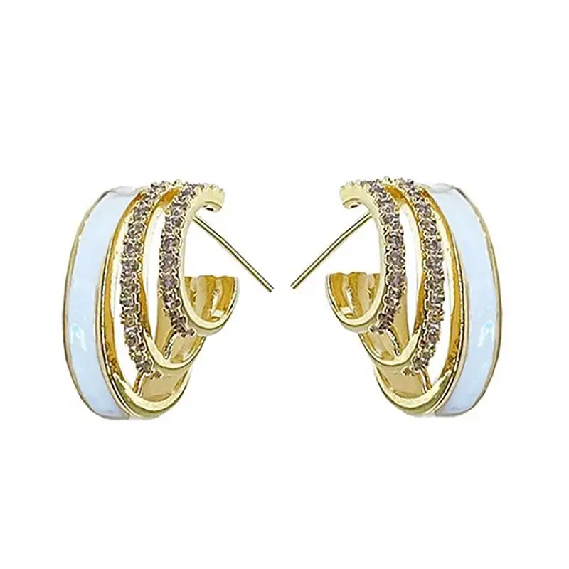 Huitan Damen-Ohrstecker mit einzigartigem Krallen-Design, weiße Emaille mit glänzenden CZ, Luxus-Accessoires für Hochzeit, Verlobung, Schmuck