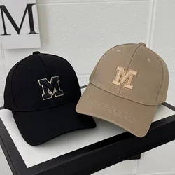 Moda marka projektant czapka z daszkiem dla kobiet kapelusze przeciwsłoneczne M haftowane Gorras Kpop Chapeau Femme daszki kapelusz hip-hopowy Dropshipping