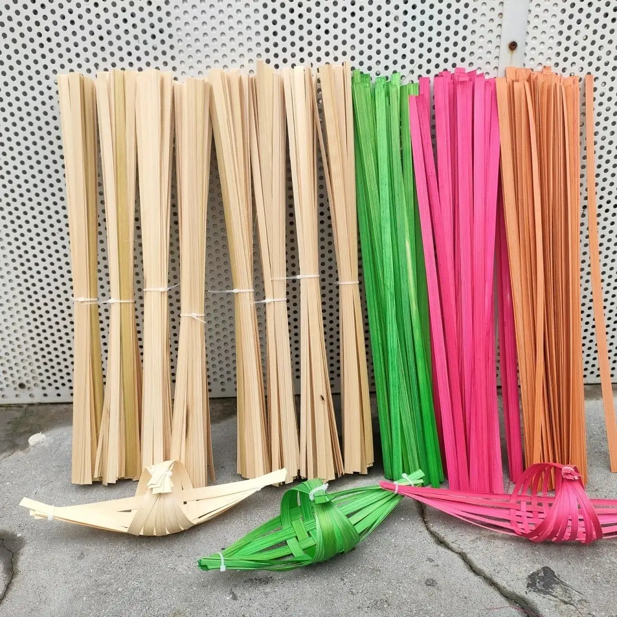 

Woven bamboo strips woven sheets, children's handmade special strips, student DIY handmade fan, lantern,