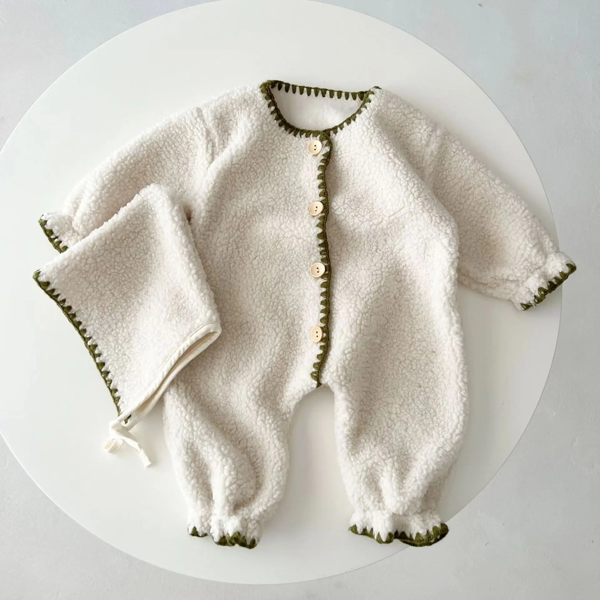 Baby jumpsuit autumn/winter 2023 new plush baby baby craft line jumpsuit, stylish long climbing suit