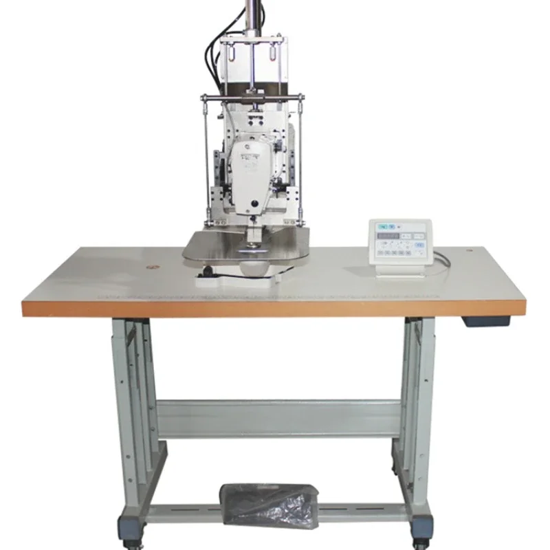 Multifunctional automatic lifting head, automatic throw pillow sewing machine