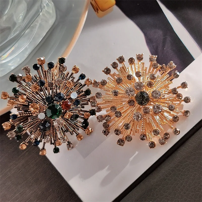 3 colori scegli spille di fiori Vintage con strass per le donne cappotto elegante gioielli di alta qualità accessori per spille autunnali