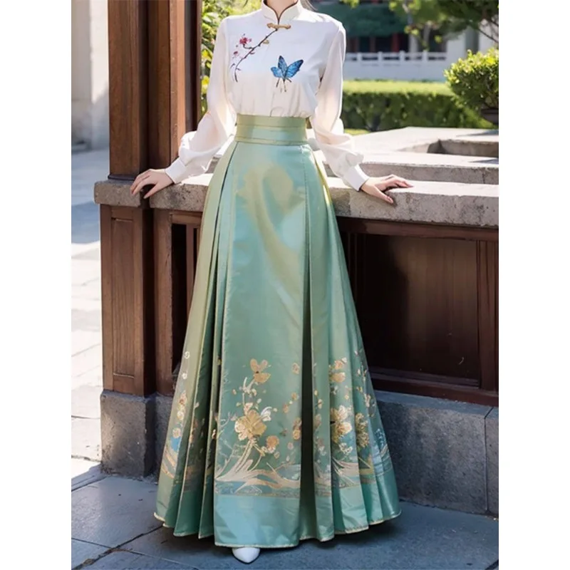 

2025 New Chinese Style Embroidered Top Mamianqun Hanfu Set