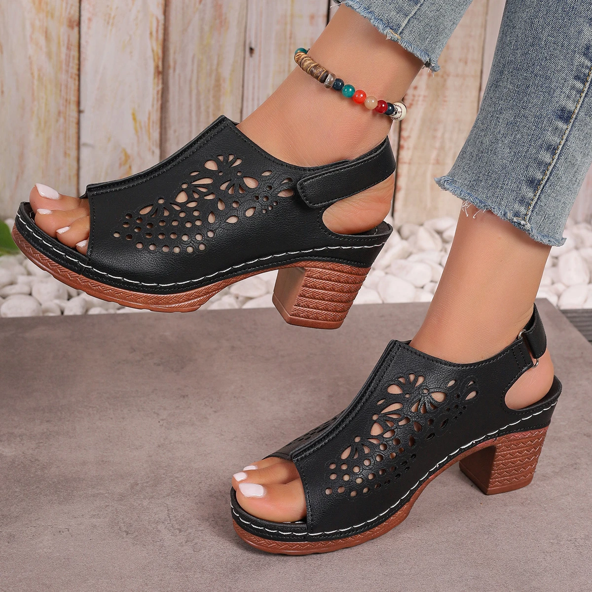 Women Sandals Retro Thick Heeled Fish Mouth Sandals 2024 New Summer Shoes for Women Middle Heeled Fashion Hollow Sandals Women