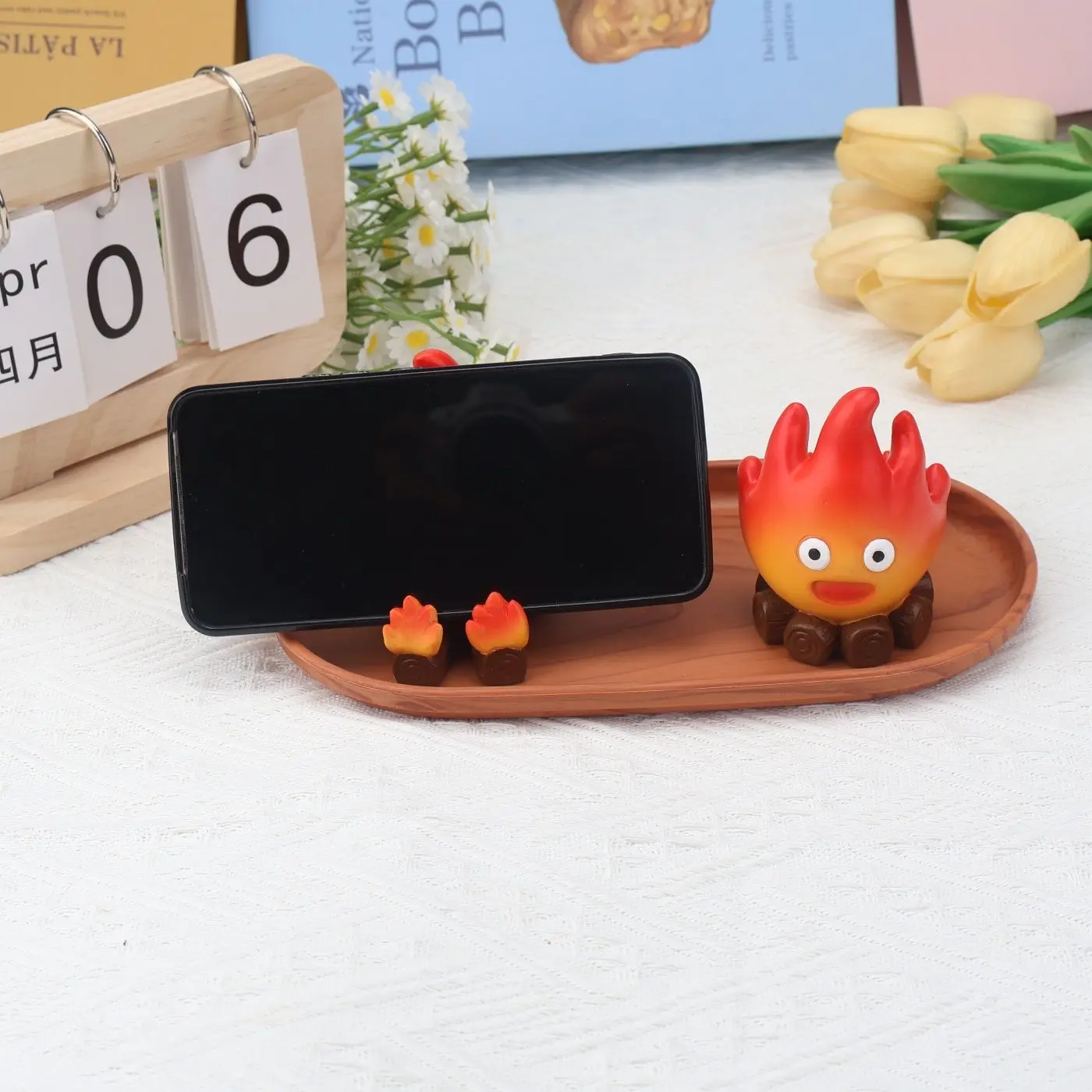 Nouveau support de téléphone portable créatif pour bureau, décoration de salon, plateau de support de téléphone portable, décoration de table de dessin animé