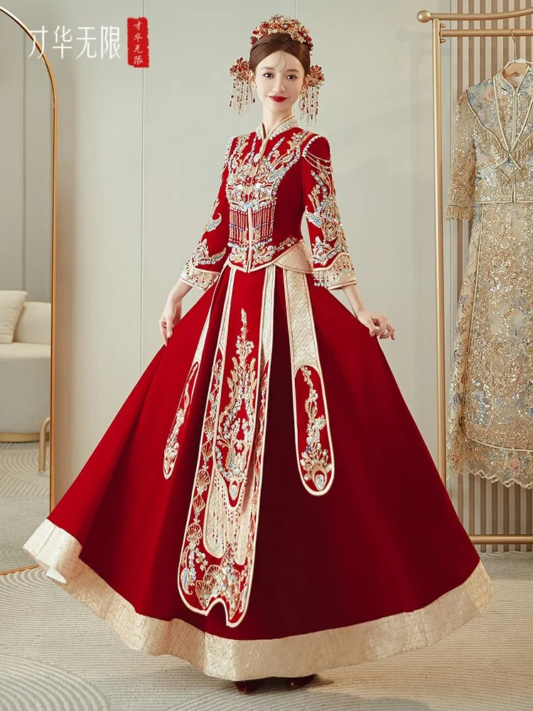 ชุดแต่งงานสไตล์จีนแบบใหม่สำหรับเจ้าสาว ชุดกำมะหยี่ที่หนักแน่นและเข้ารูป