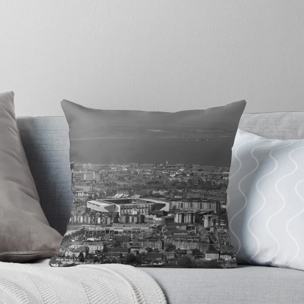 

Hibernian FC Easter Road Leith Black And White Throw Pillow christmas pillow case Christmas Cushion For Home Pillows Aesthetic