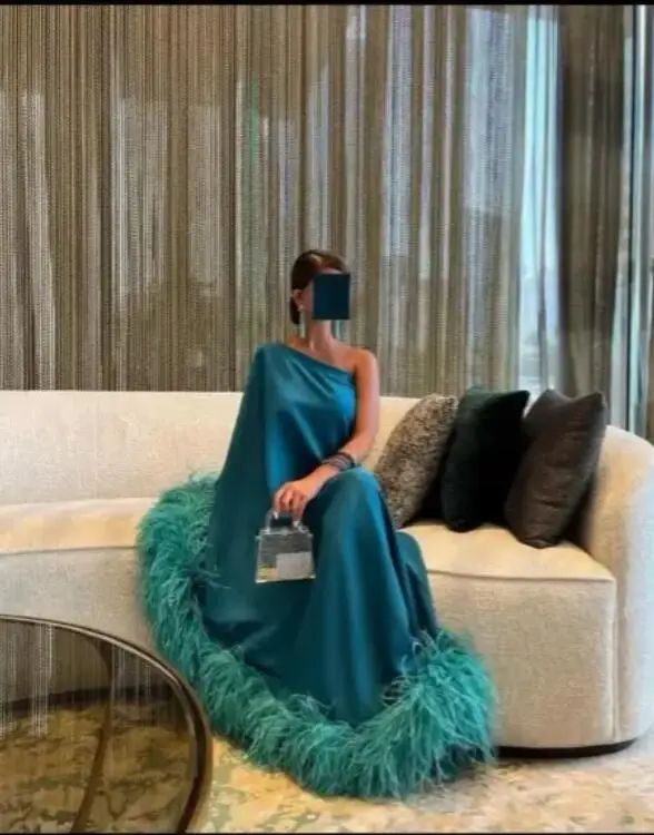 Oloey Luxus Federn gerade Lavendel Crêpe Abendkleider Dubai arabische Frauen Party formelle Kleider lila elegantes Ballkleid