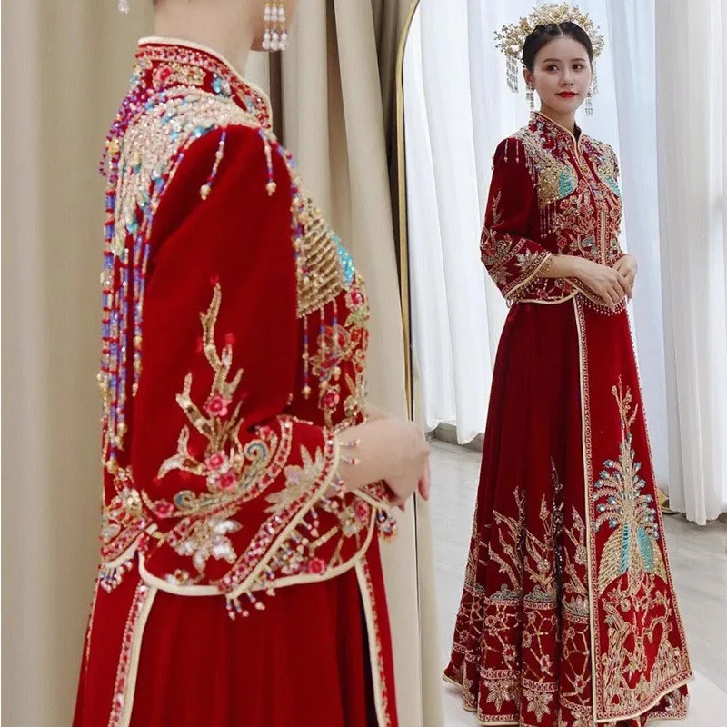 

Новый стиль свадебного платья Дракон и Феникс - это китайский стиль для церемонии.