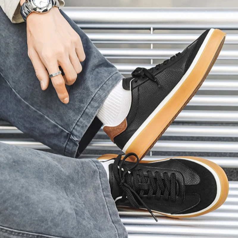 

Autumn Low-top Color-blocked High-quality Laced Vulcanized Casual Niche Board Versatile and Fashionable Men's Sports Shoes